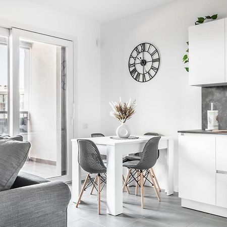 Apartament Harmony House - Rho Fiera 6Min - Free Parking - Terrace Mediolan Zewnętrze zdjęcie